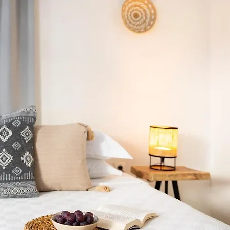 Casa Blue Old Port, Philian Collection *